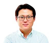 "훌륭하지만 약간 부족해" 호기심 끌어낼 최적 피드백 [김경일의 CEO 심리학] - 매일경제