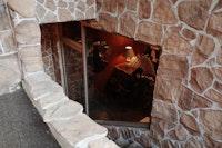 동굴 컨셉의 조용한 공덕역 카페 [그로토 (Grotto)]
