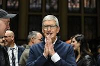 Apple shares rise after company reports better-than-expected revenue of $91.8B