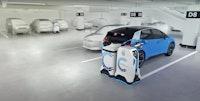 전기차 충전도 '자율'로 진화 중...폭스바겐, 전기차 충전 로봇 공개