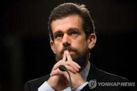 트위터 CEO, 코로나 대응에 1.2조원 기부..."재산의 28%"