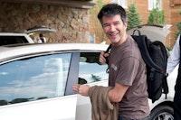 Travis Kalanick severs all ties with Uber, departing board and selling all his shares